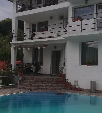 Labebe - Vidraru Hotel Arefu Exterior foto